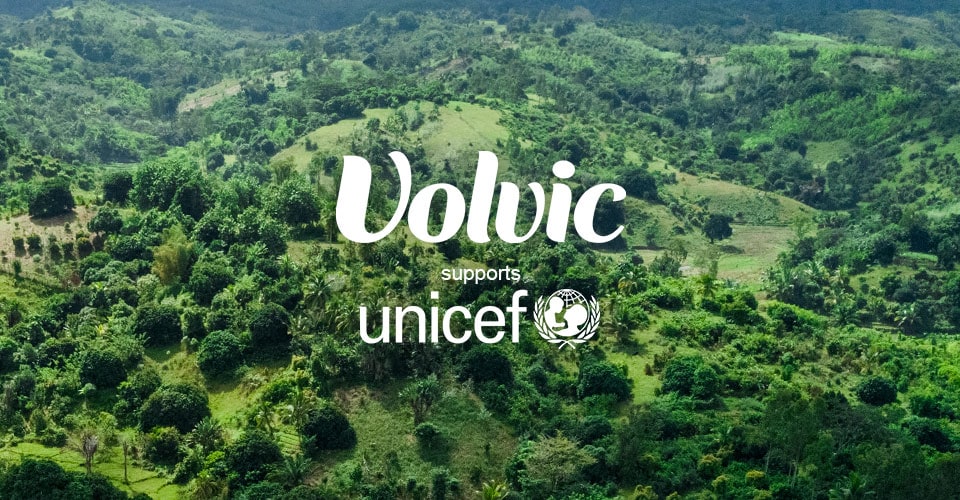 VERSUS - Volvic supports UNICEF